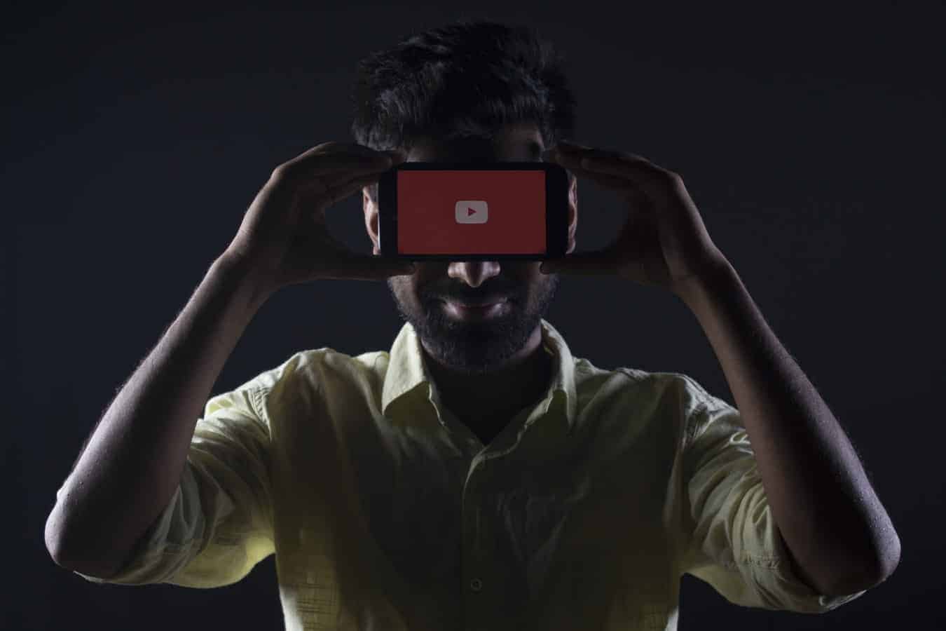 digitala nyheter youtube post-roll ads